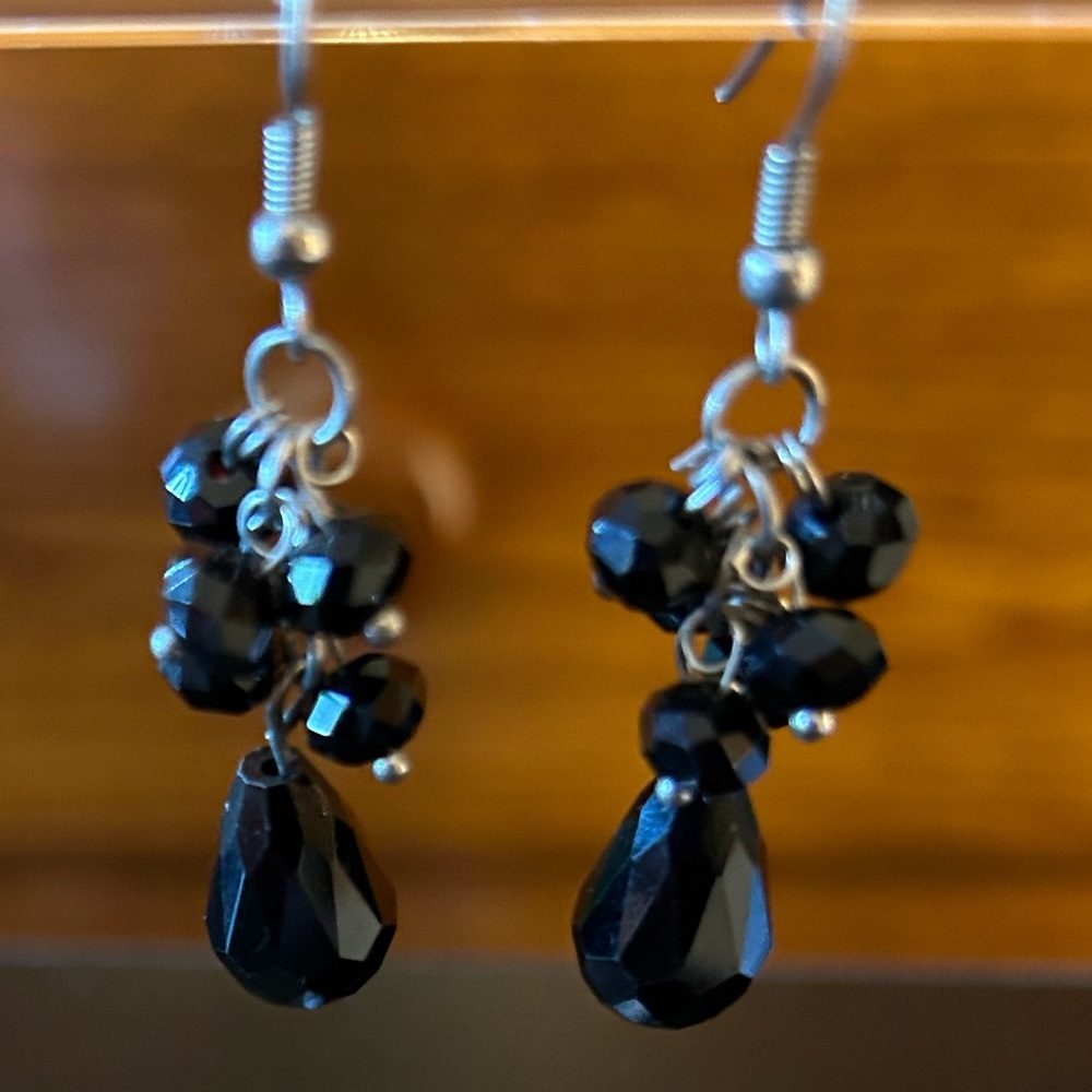2 inches cluster of round black beaded earrings